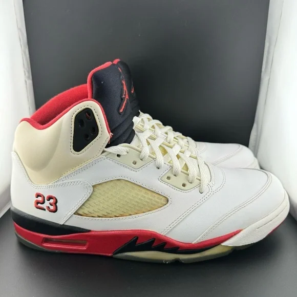 Jordan 5 Retro Sneaker Size 11 Men